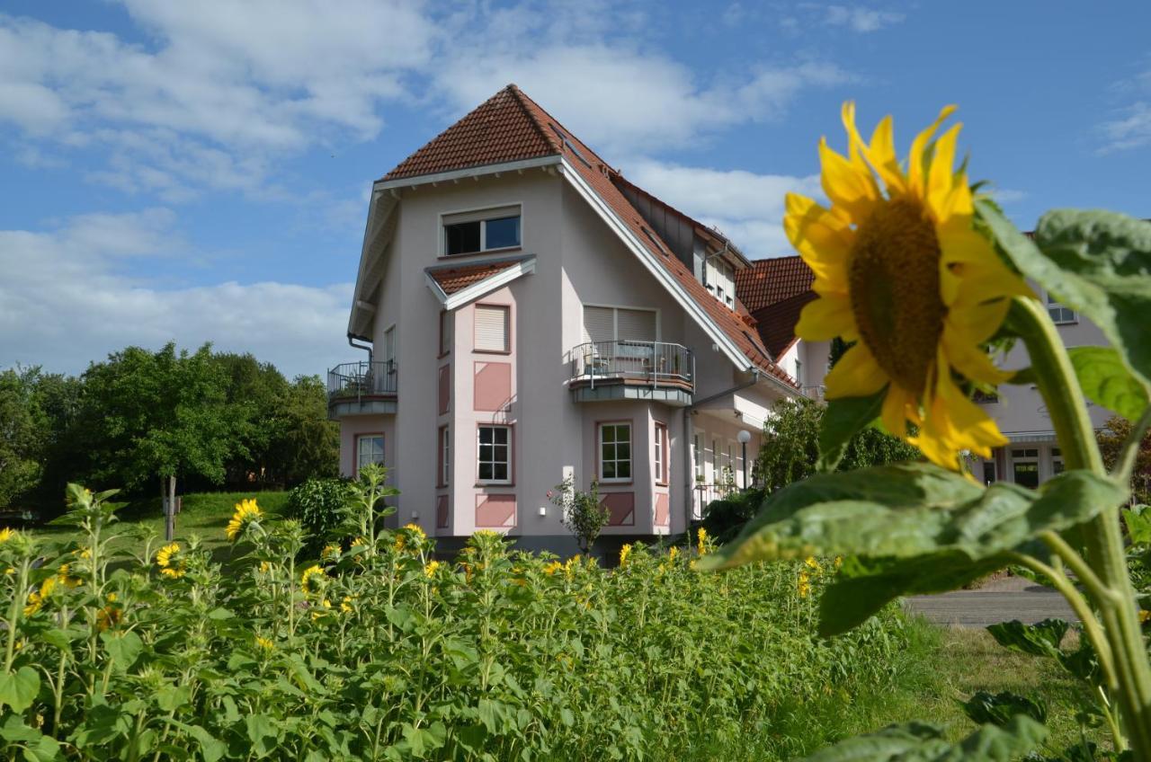 Castell Hotel&Restaurant Leinsweiler Exterior foto